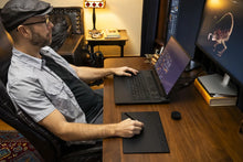 Load image into Gallery viewer, Wacom Intuos Pro 2025